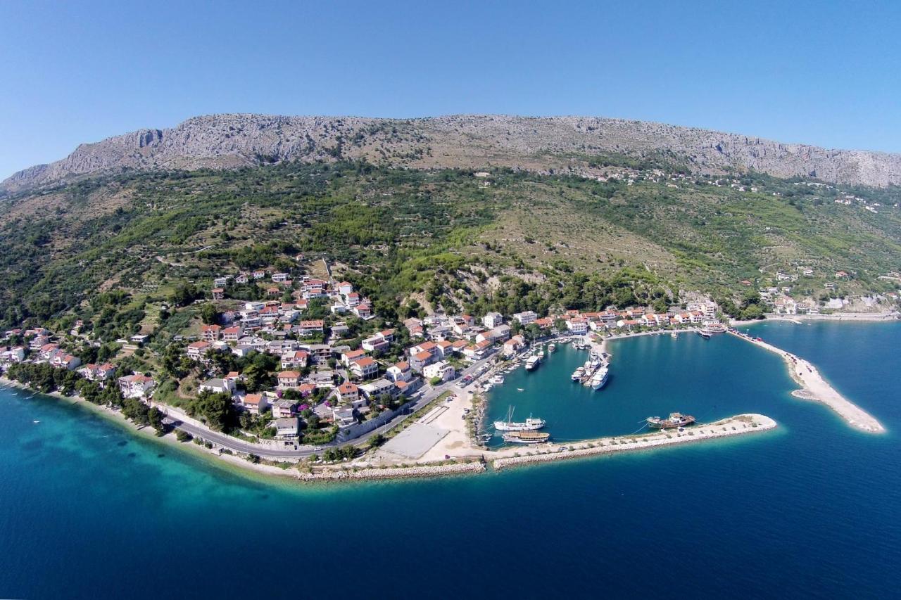 Apartments By The Sea Krilo Jesenice, Omis - 15145 Есенице Экстерьер фото